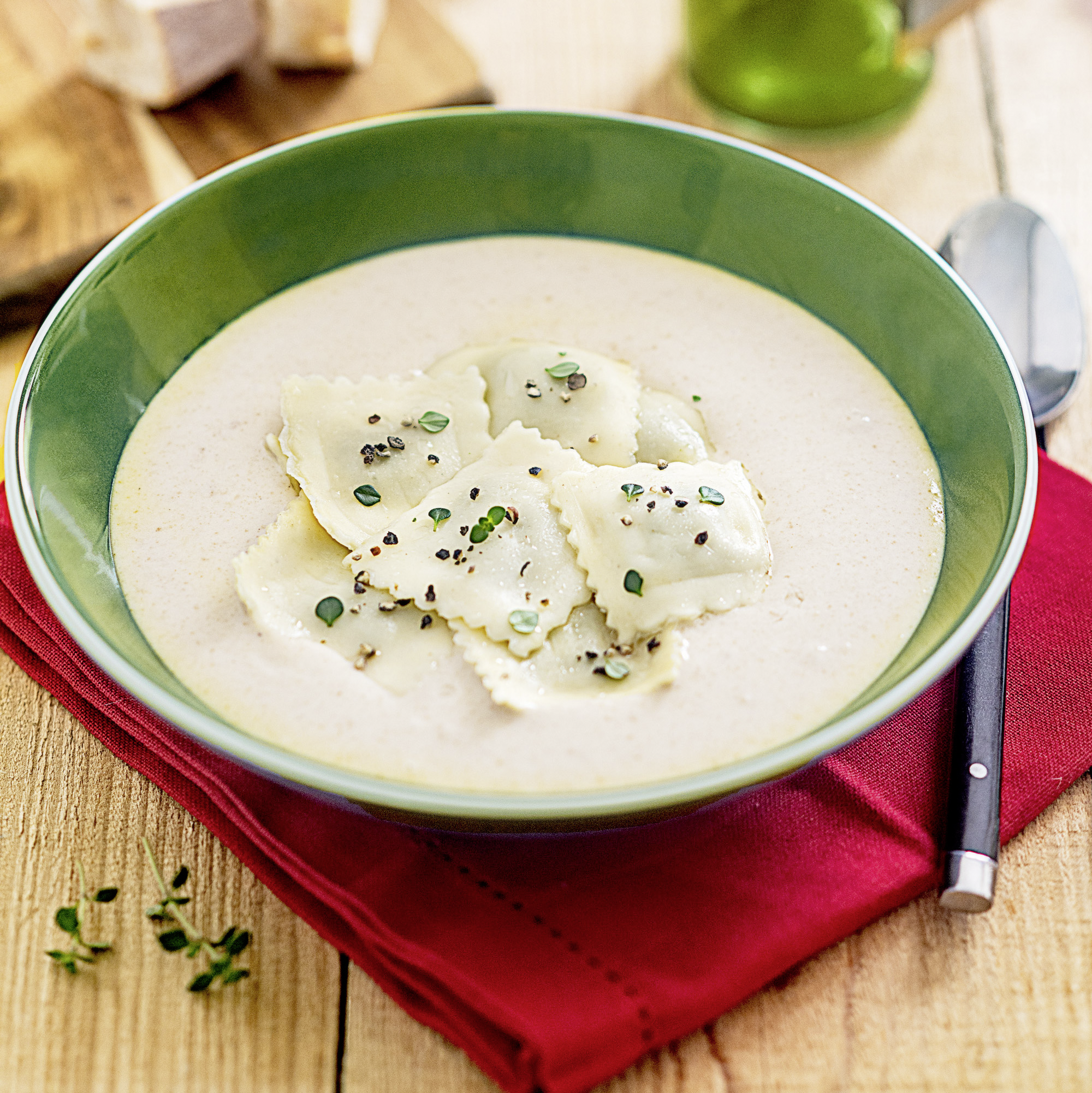 Soupe aux ravioli jambon sec